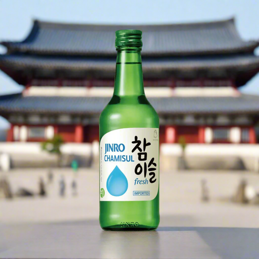 Chamisul Jinro Soju Fresh 350ml Glas Flasche ai generiert korea Tempel