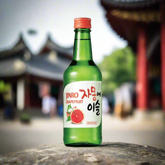 Chamisul Jinro Soju Grapefruit Glas Seoul Tempel ai hintergrund
